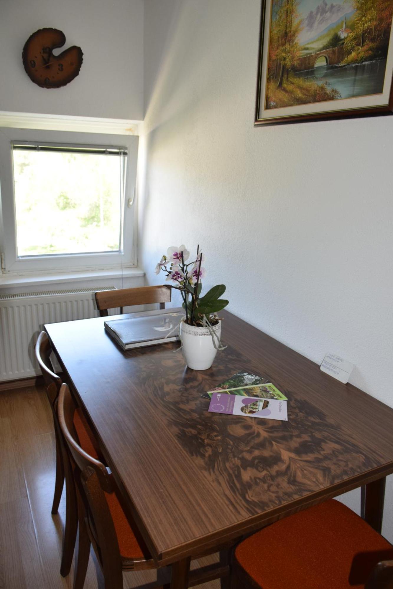 Apartma Narava Begunje pri Cerknici Szoba fotó